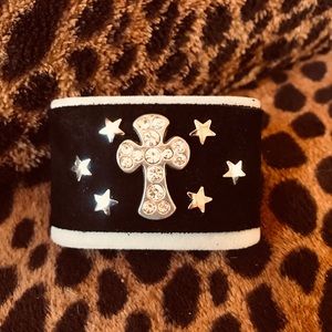 Leather cuff